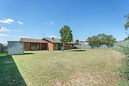 3 Rutherford Place, West Bathurst