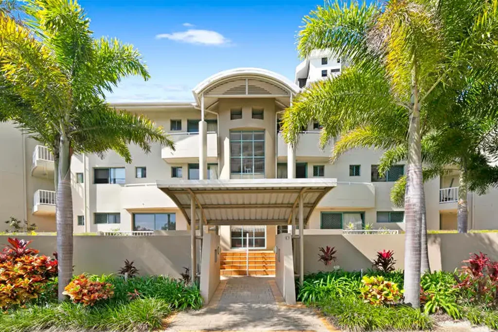 12/13 Montgomery Avenue, Main Beach, QLD 4217