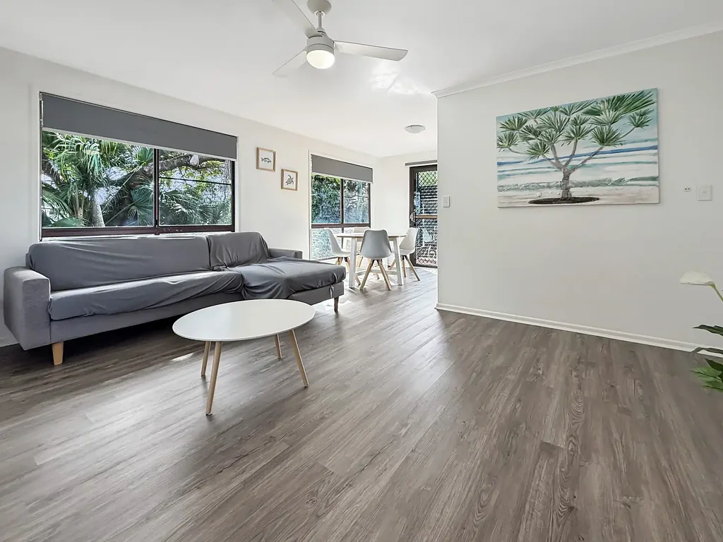 Coastal Living at its Finest: 2 bedroom +Study - Fully Furnished