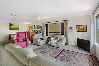 23 Far Street, West Gladstone, QLD 4680, 3 slaapkamers, 2 badkamers, House