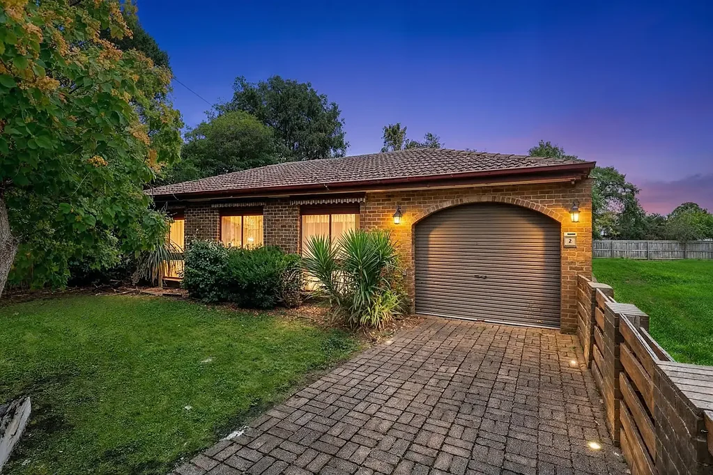 Cranbourne 3Zimmer Court Location Goldmine on 604m² – Subdivide & Prosper (STCA)