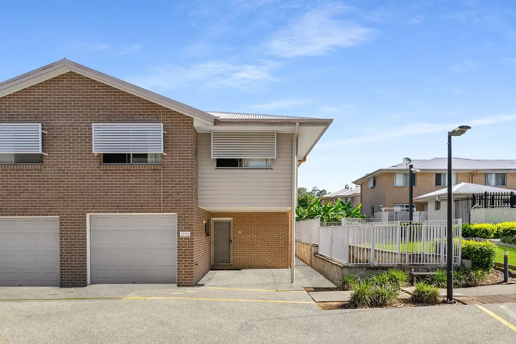 17/29-33 Juers Street, Kingston, QLD 4114