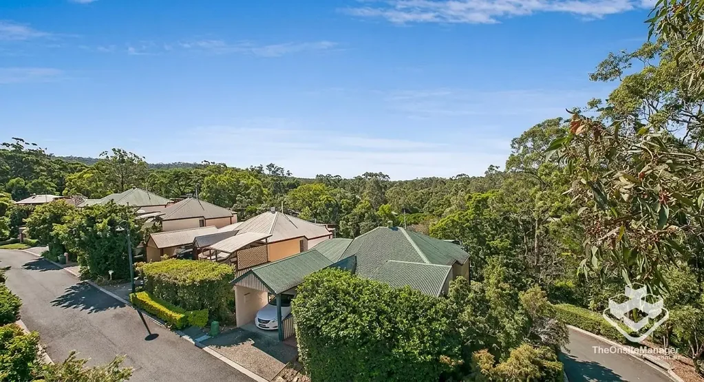 SPACIOUS, LOW-MAINTENANCE FAMILY HOME � JUST 5 MINUTES' WALK TO INDOOROOPILLY STATE SCHOOL