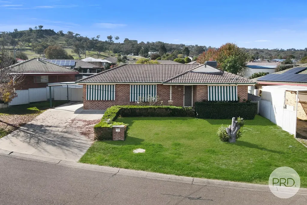 84 Glengarvin Drive, Tamworth, NSW 2340