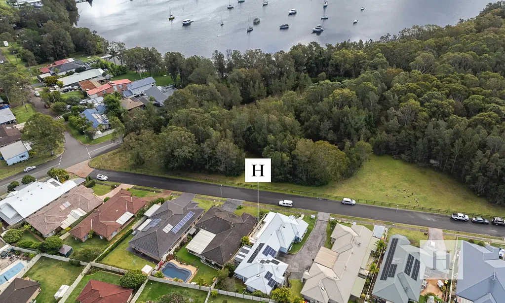 Wyee Point 2ห้องนอน Peaceful Lakeside Living with Modern Comforts and Energy Efficiency
