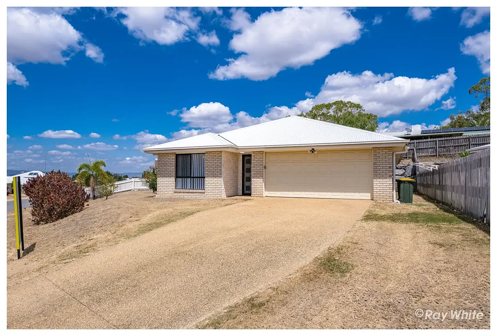 Gracemere 4ห้องนอน Solid 4-Bed Brick Home in Quiet Gracemere