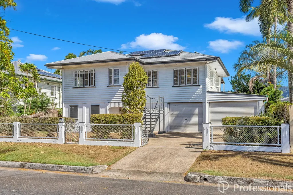33 Jones Street, Westcourt, QLD 4870