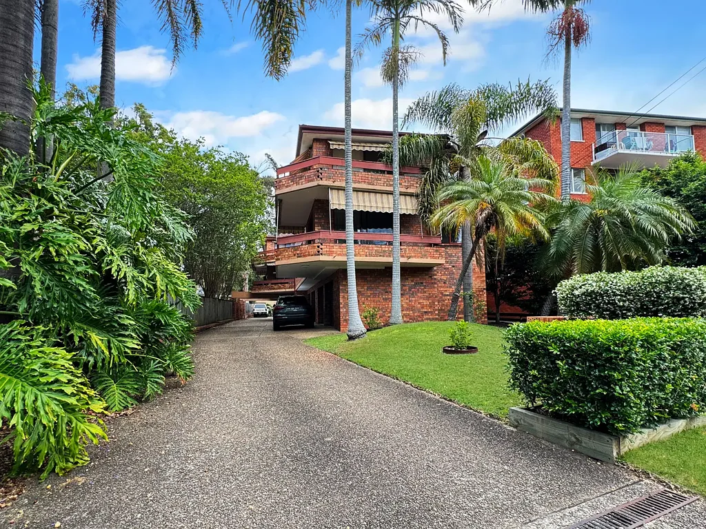 1/9 Richmond Avenue, Dee Why, NSW 2099, 3 Bedrooms, 2 Bathrooms, Apartment