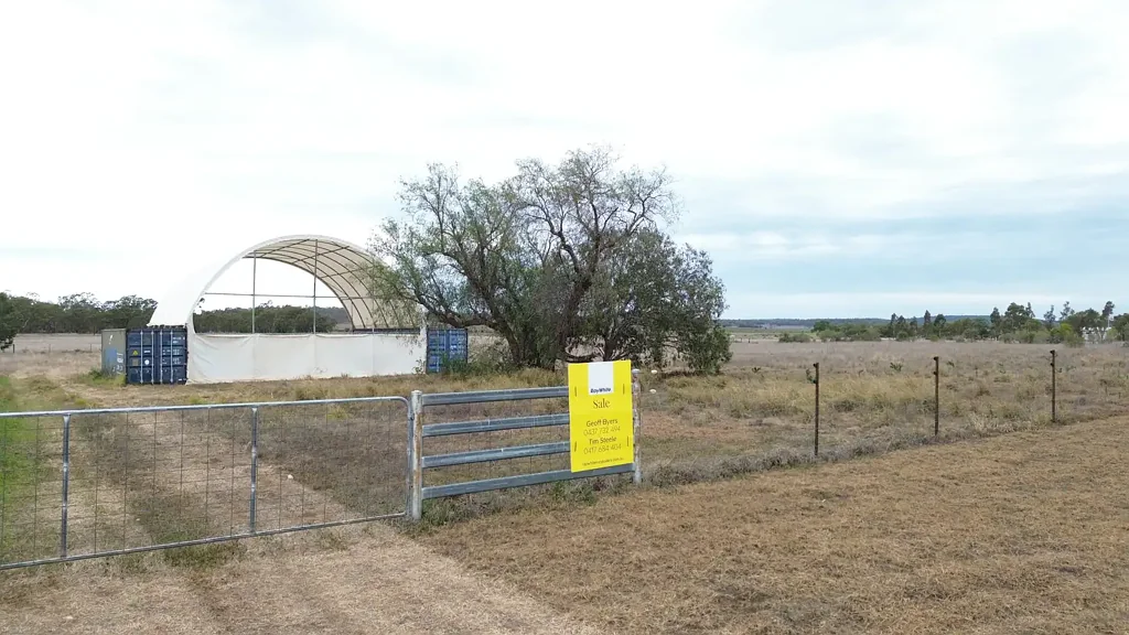 Aubigny Blank Canvas with Big Potential - 3 Acres in Aubigny!