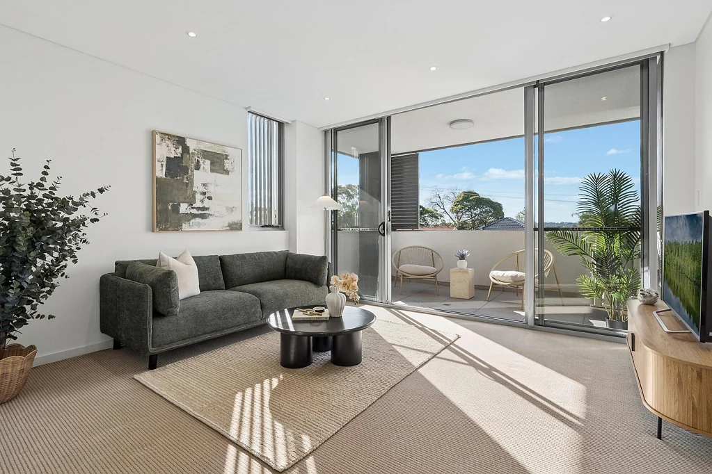 Lane Cove 2ਬੈੱਡਰੂਮ Sub-penthouse stunner captures north sun and big sky views