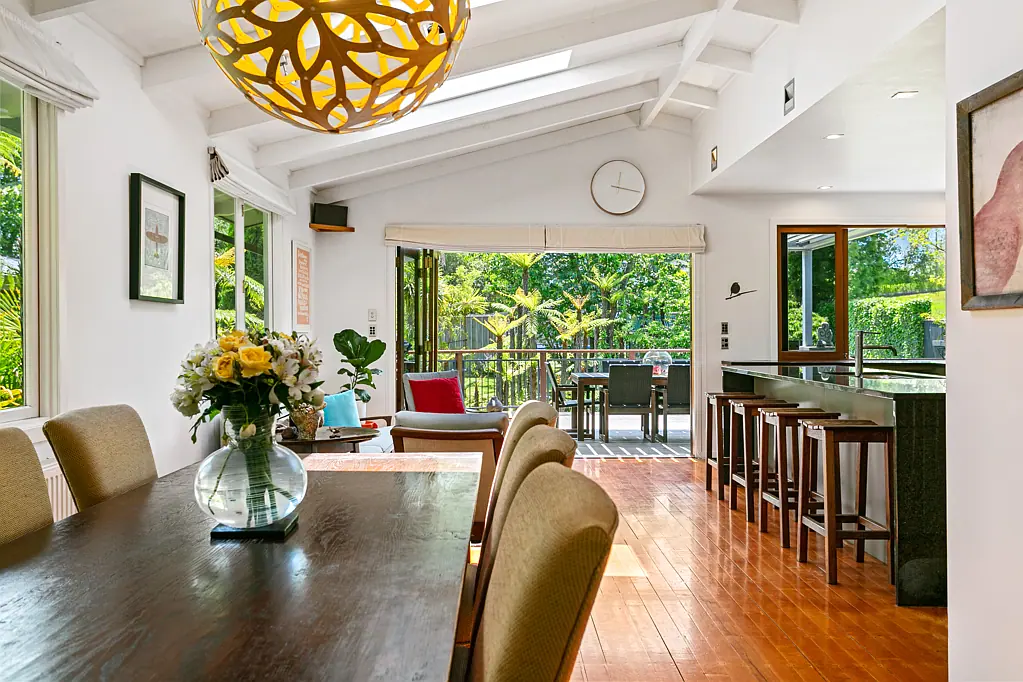 Taupo 4 Bedroom Bach Vibes, Double Section – Endless Possibilities