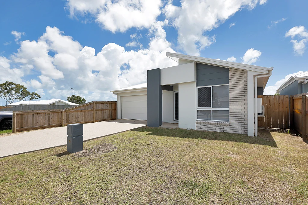 22 Hermosa Circuit, Beaconsfield, QLD 4740