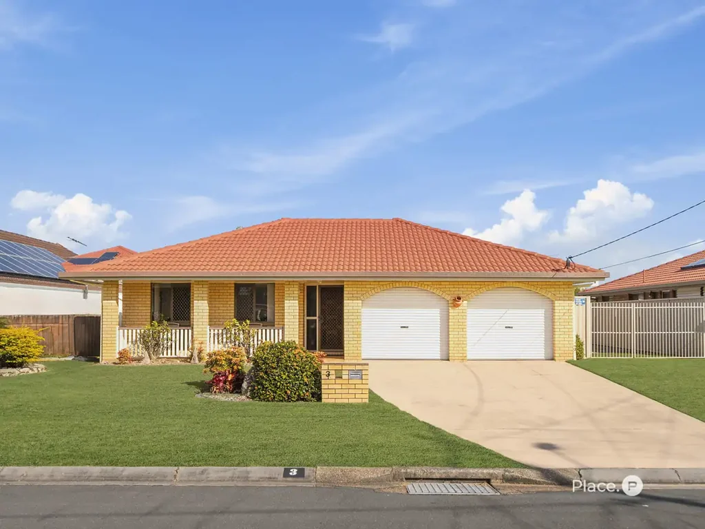 3 Drambuie Court, Kippa-Ring, QLD 4021