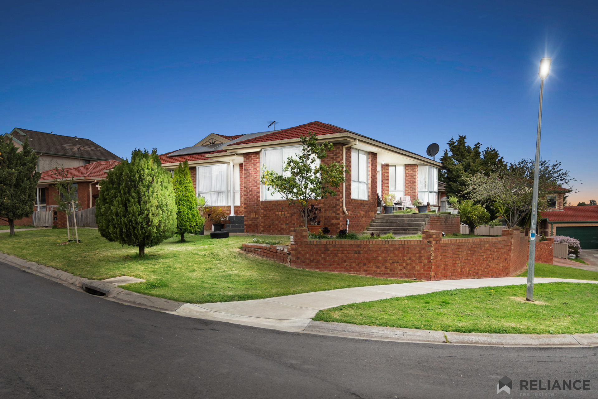 11 BRONCO CT, MEADOW HEIGHTS VIC 3048, 0 habitaciones, 0 baños, House