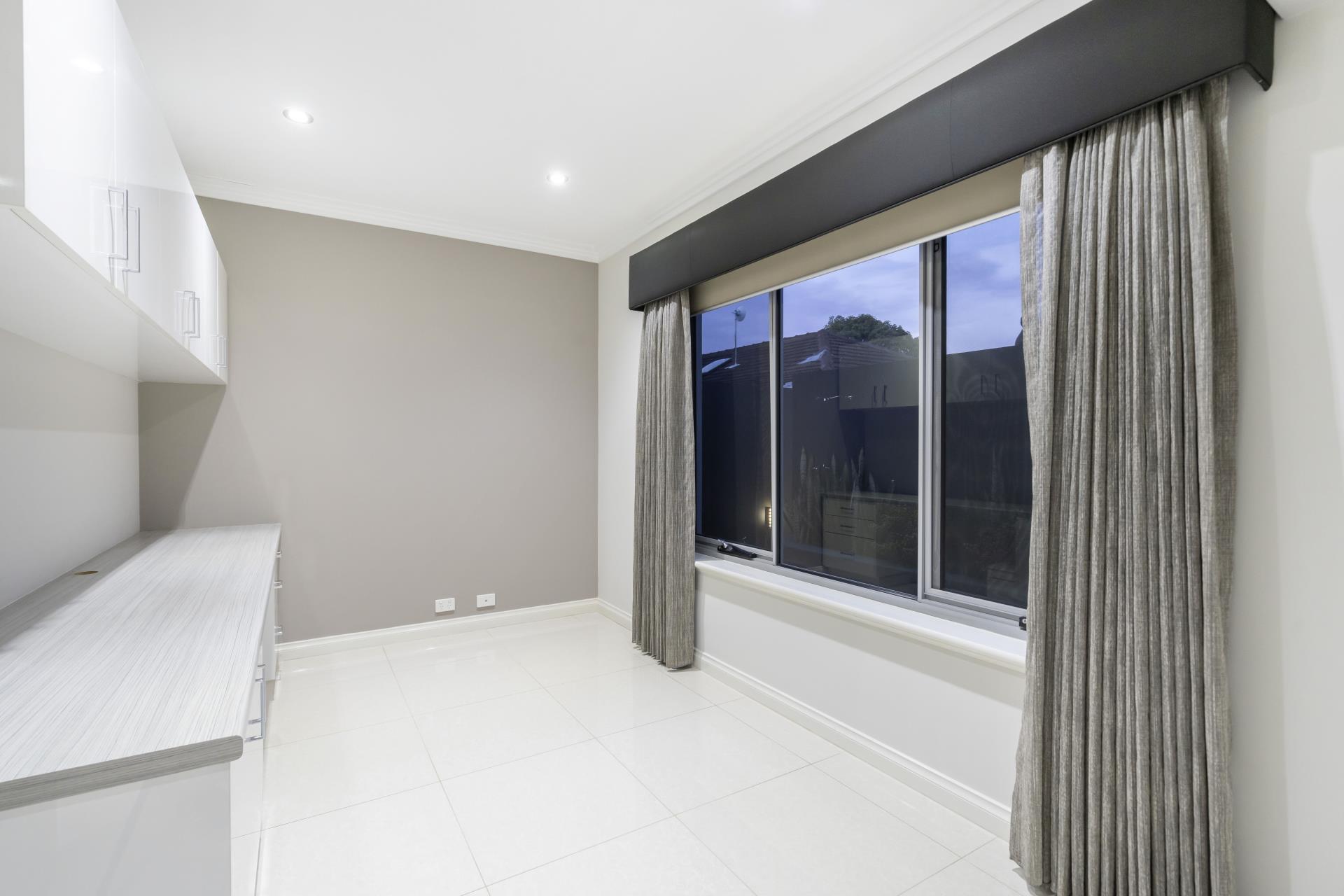 135A WILDING ST, DOUBLEVIEW WA 6018, 0房, 0浴, Townhouse