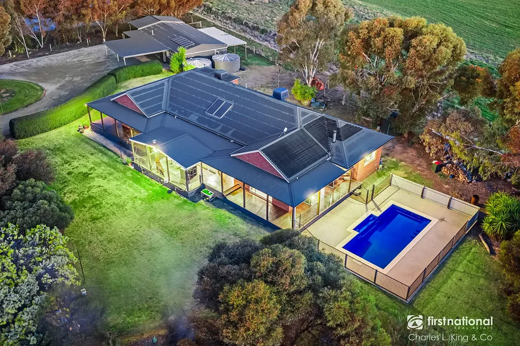 Echuca 4ਬੈੱਡਰੂਮ The Farmhouse Dream