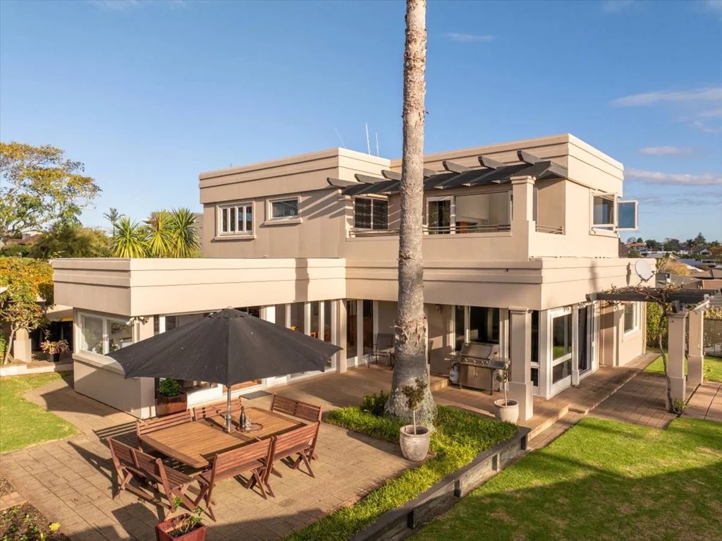 Matua 4房  Matua's Finest - Calling To Be Sold!