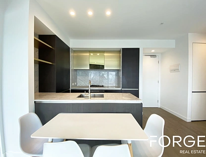 7909/228 La Trobe Street, Melbourne, Melbourne CBD, 2 침실, 2 욕실, Apartment