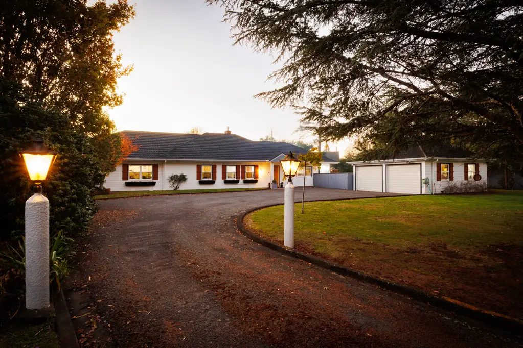 Marton 5Zimmer A Timeless Sanctuary Crafted with Love