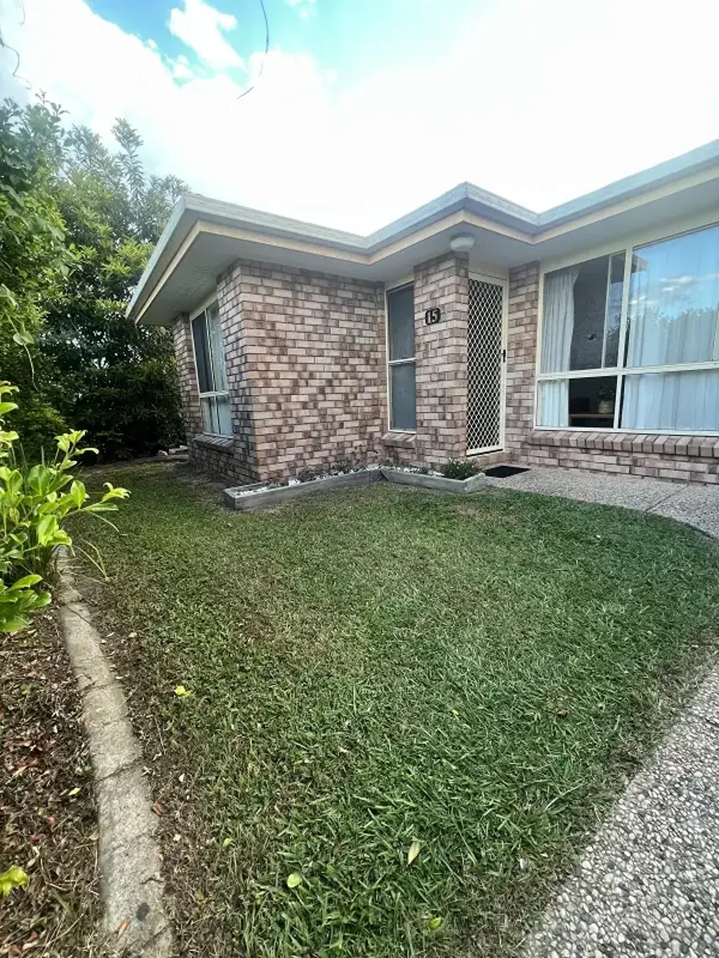 3 bedroom home in quiet complex