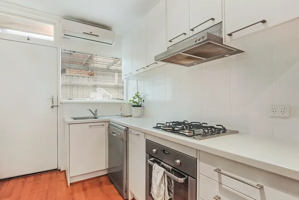 Charming, Private Two Bedroom Unit