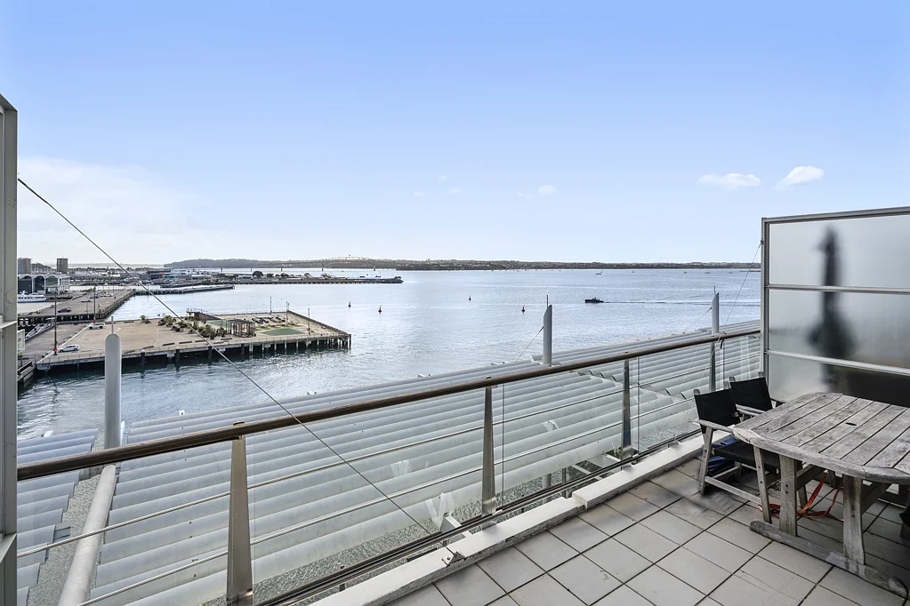 Auckland Central 3ਬੈੱਡਰੂਮ $75,000 Declared Reserve! 3 bedroom Waterfront