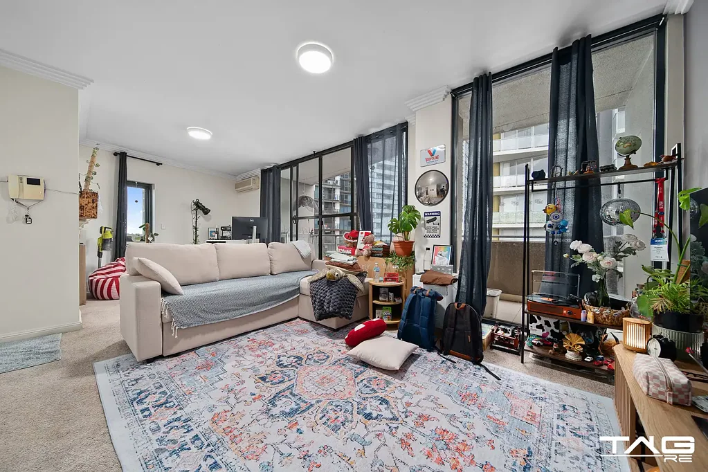 Parramatta 1Phòng ngủ TOP FLOOR APARTMENT IN THE HEART OF PARRAMATTA