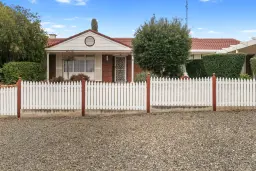 11 Paxton Terrace, Burra