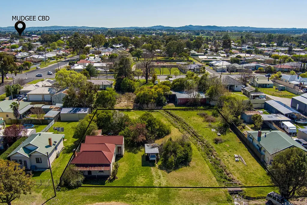 Mudgee 3房  Over 2200sqm - Central Location