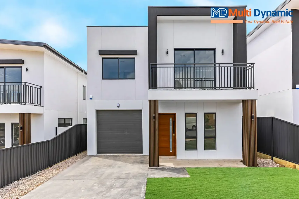 Leppington 5ਬੈੱਡਰੂਮ Experience Modern Living in This Custom-Built Double Storey Masterpiece!