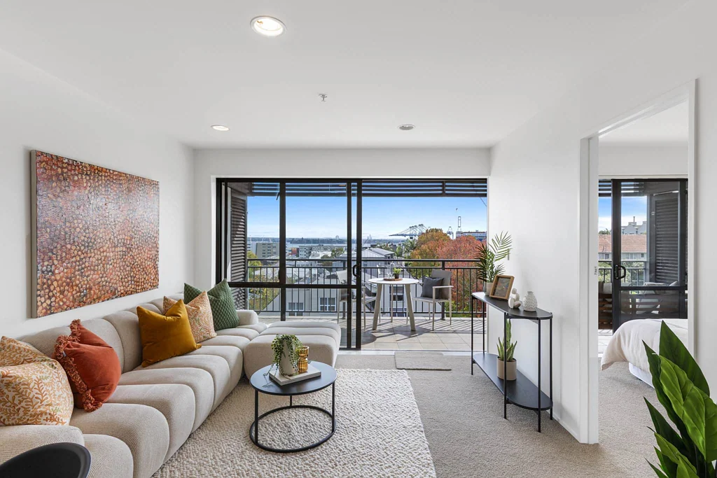 Modern 2-Bedroom Apartment with Study, 2 Bathr...