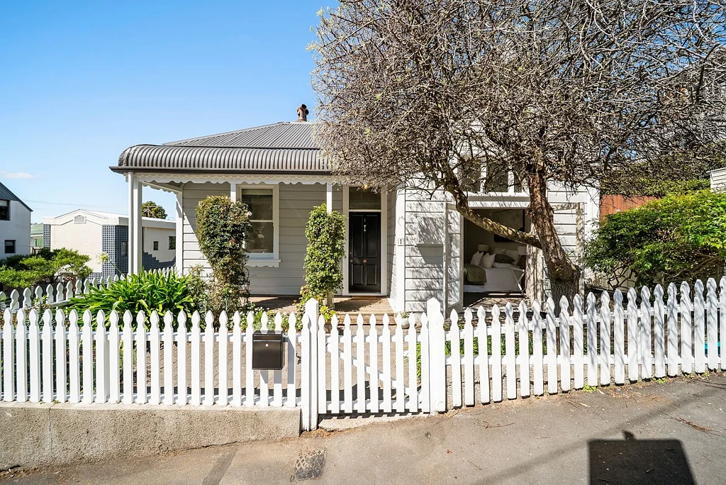 Thorndon 3ਬੈੱਡਰੂਮ Stunning Thorndon Villa, Courtyard, Sun & Views