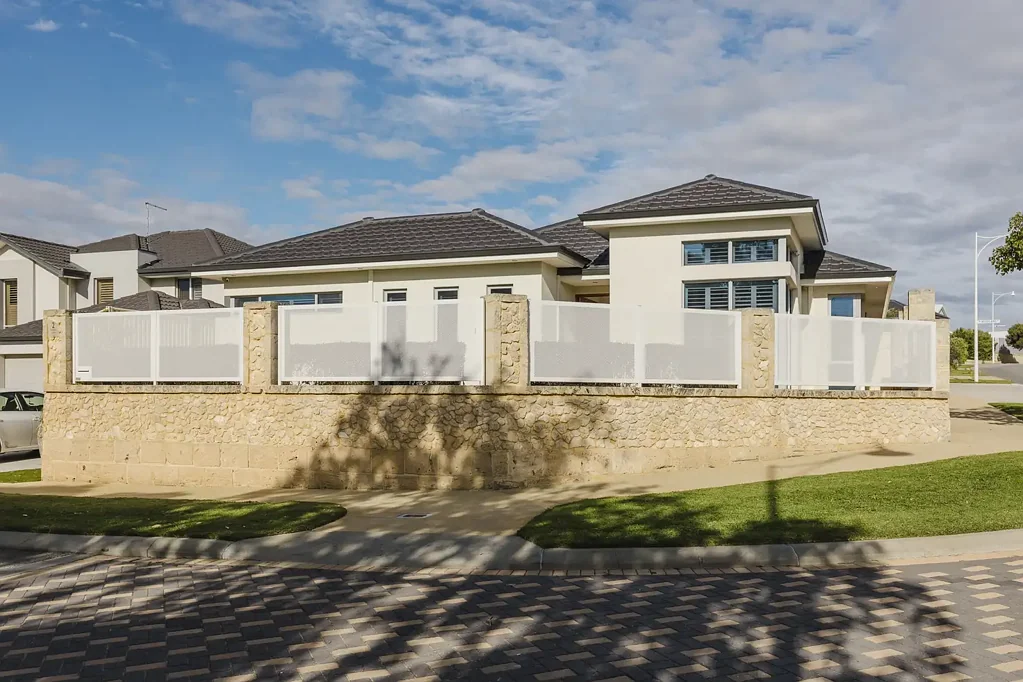 Burns Beach 4房  Luxury Living in Burns Beach
