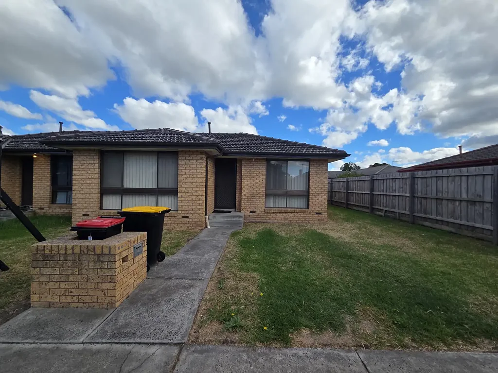 WALK TO WESTALL STATION