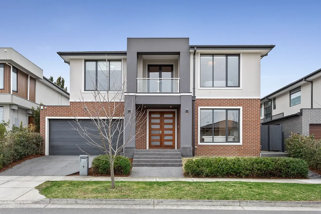 Doncaster 5 Bedroom Grand sophistication with 53.6 SQ and city views
