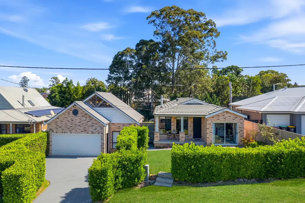 Mulgoa 4房 宽敞地块1012sqm 多功能阁楼 高端厨房 四卧四卫 现代浴室 户外娱乐空间 大型车库 棚屋存储 稀有位置 Rare 1,012sqm Opportunity with Spacious Living