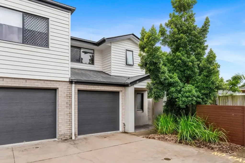 Boondall 3 Bedroom OPEN HOME RESCHEDULED - CONTACT AGENT FOR TIMES
Spacious Three-Bedroom Townhouse with Private Outdoor Living