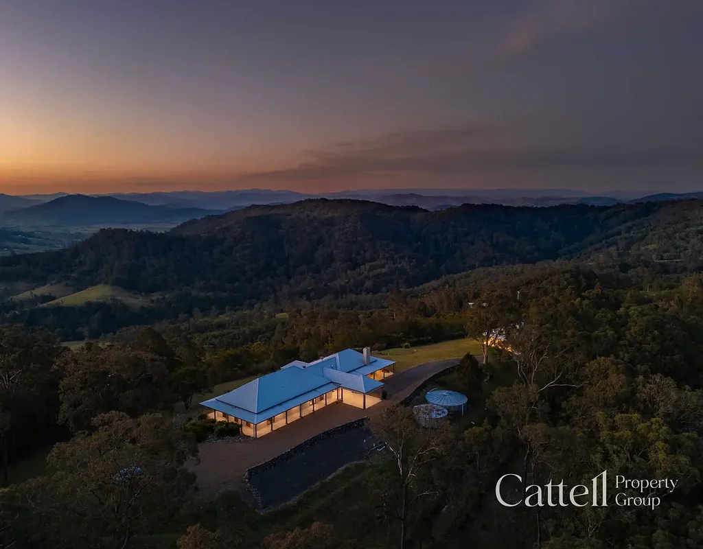 Stanhope Exclusive Country Estate on 100 Acres
