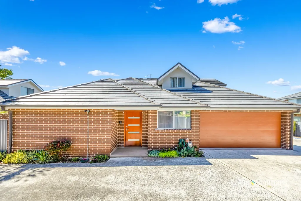 Greenacre 5ਬੈੱਡਰੂਮ Effortless Living with Style and Convenience