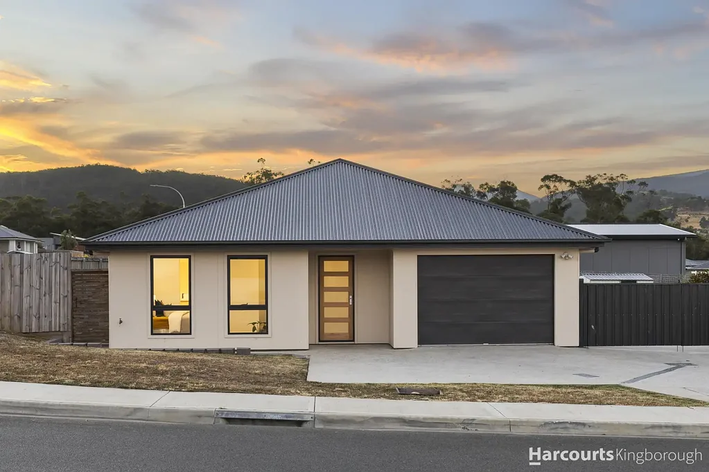 84 Hollyhock Drive, Kingston, TAS 7050