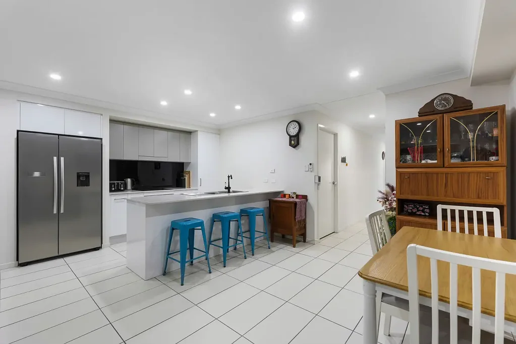Redbank Plains 3房 欢迎来到您位于 31/32 Warrill Street, Redbank Plains 的新港湾！ Welcome to your new sanctuary at 31/32 Warrill Street, Redbank Plains!