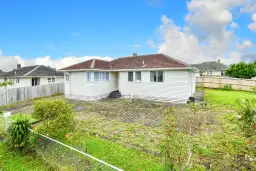 12 Valder Avenue, Otara