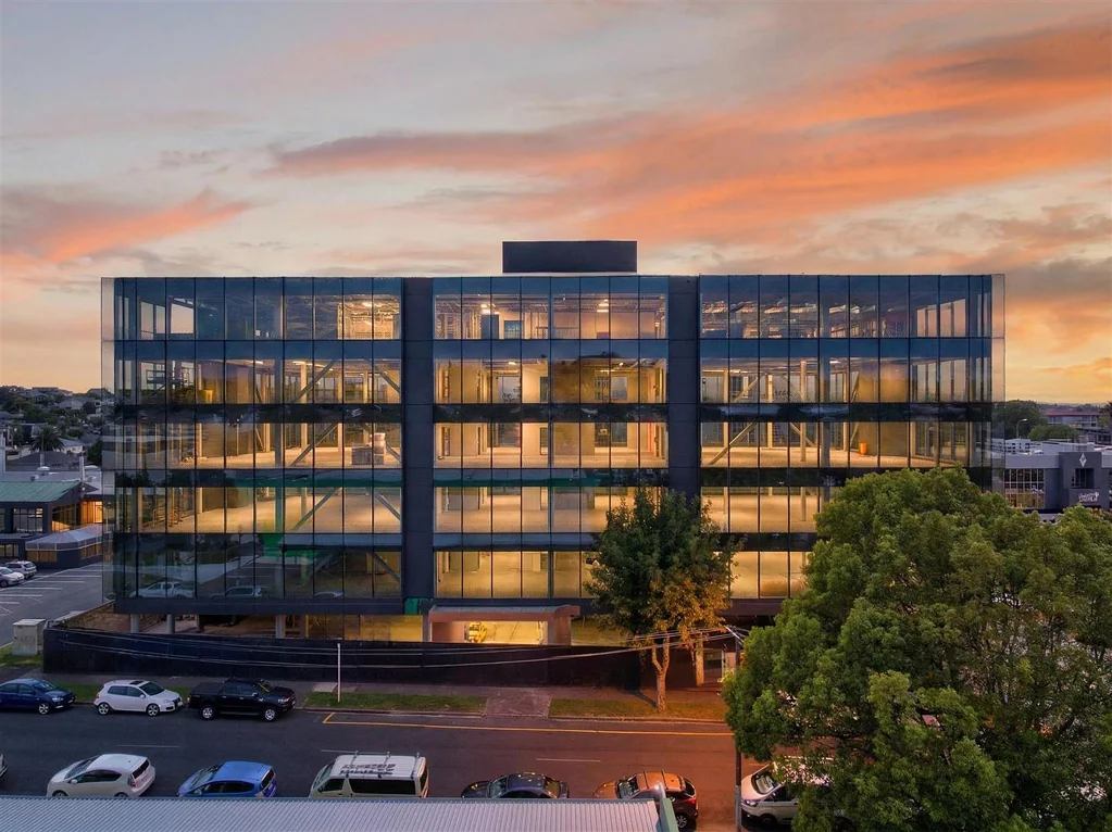 Greenlane CBRE - The New Standard - Delivery Mid 2026!