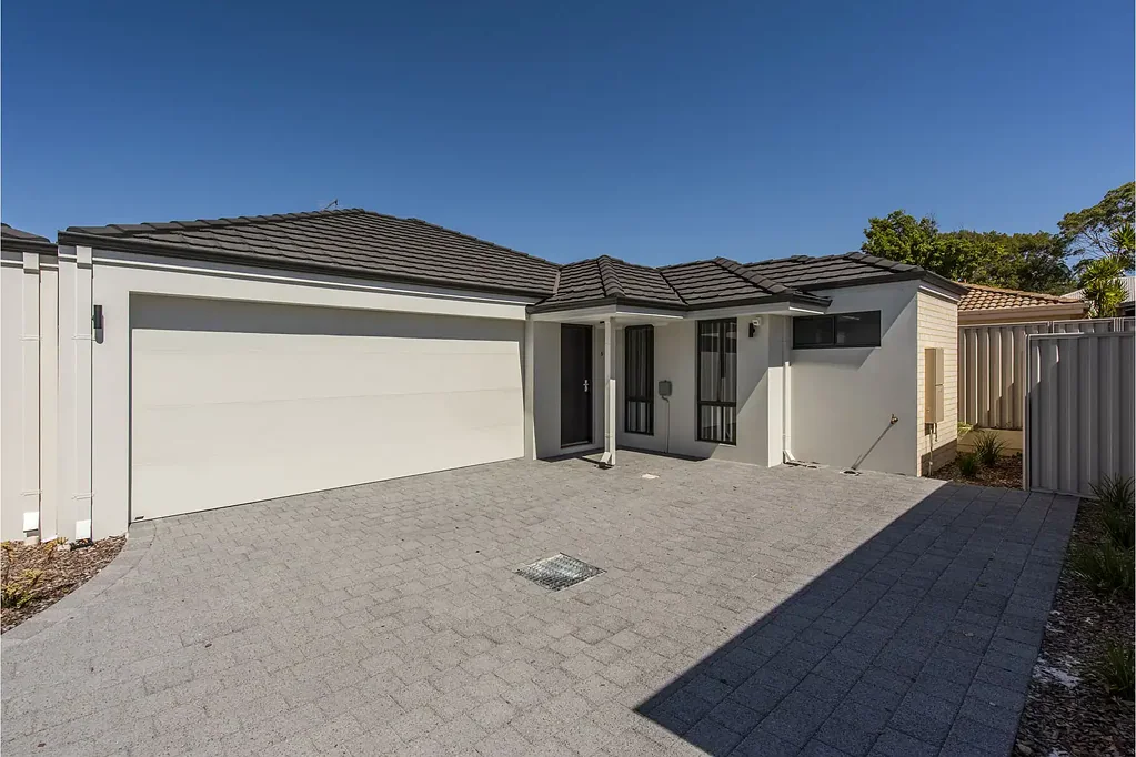 EASYCARE AND SPACIOUS VILLA IN PRIME MYAREE LOCATION