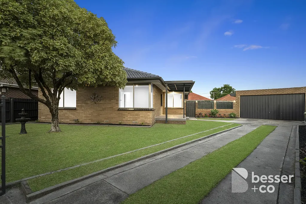 Springvale South 3ห้องนอน Modern Home in the Heart of Springvale South
