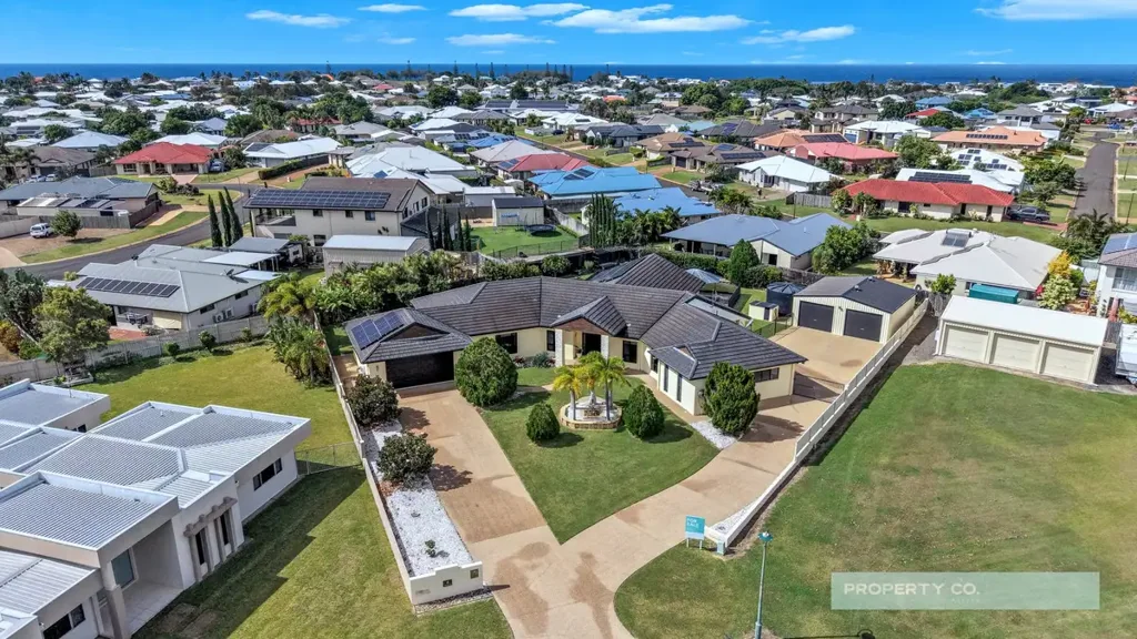 Coral Cove 5 Slaapkamer Grand 400m2 Multigenerational Coastal Living on 1,857m² Allotment