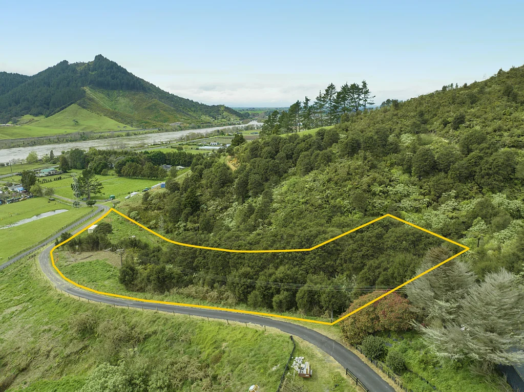 Huntly Rural ambitions, city needs?