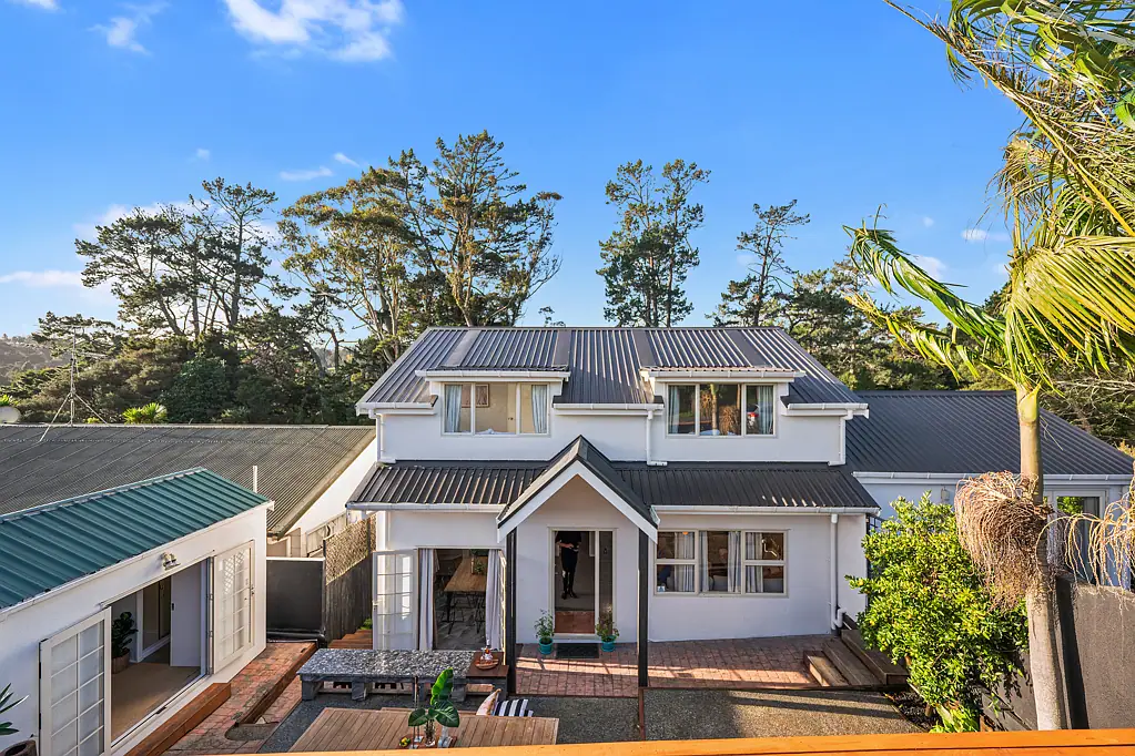 134 Eskdale Road, Birkdale, North Shore City, Auckland