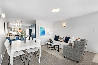 2/127 White Swan Road, Mount Roskill, Auckland City