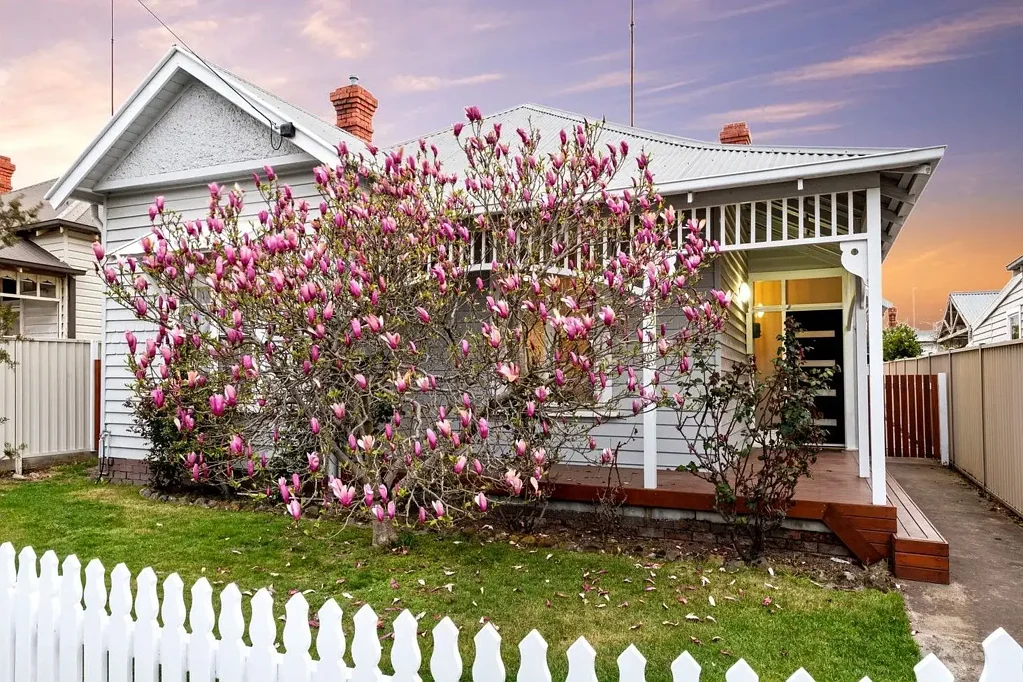 Ballarat Central 4 Bedroom Elegant Victorian Charm Meets Contemporary Family Living!
